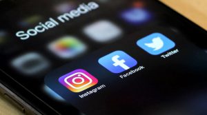 Image représentant : desactiver supprimer compte fb insta tw